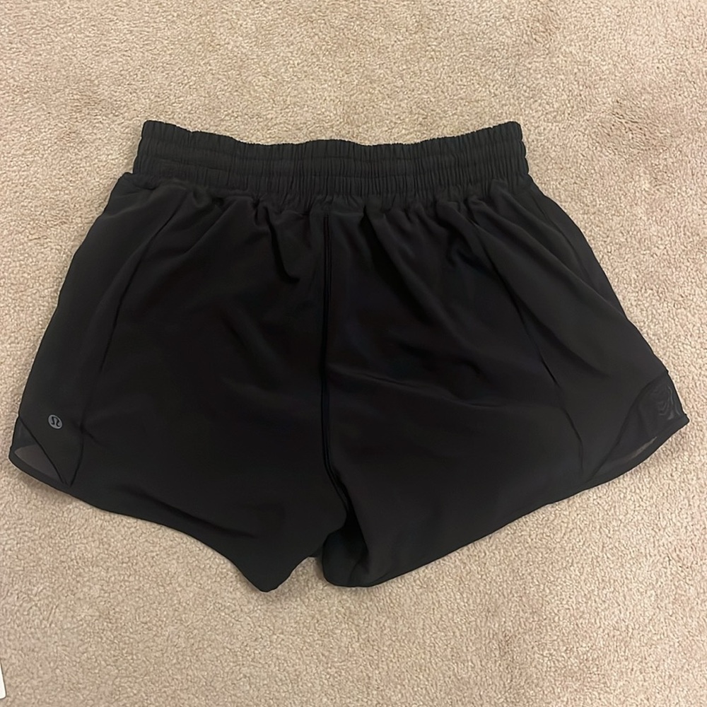 Lululemon Hotty Hot HR Short 4inch Lined